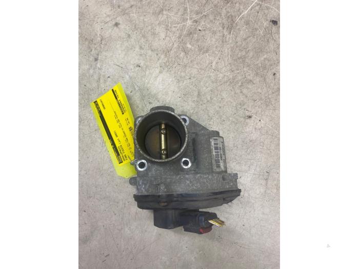 Usagé Boitier papillon Ford Fiesta 5 (JD/JH) 1.4 16V Prix € 36,30 Prix TTC proposé par Autosloperij de Turk