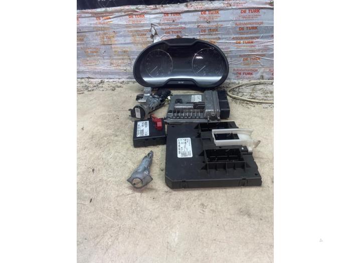 Used Ignition lock + computer Skoda Octavia Combi (5EAC) 1.6 TDI Greenline 16V Price € 242,00 Inclusive VAT offered by Autosloperij de Turk