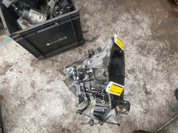 Gebrauchte Getriebe Peugeot 206 CC (2D) 2.0 16V Preis € 181,50 Mit Mehrwertsteuer angeboten von Autosloperij de Turk