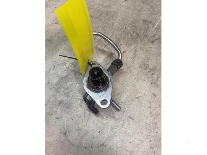 Usagé Pompe haute pression Peugeot 308 (L3/L8/LB/LH/LP) 1.2 12V e-THP PureTech 130 Prix € 96,80 Prix TTC proposé par Autosloperij de Turk