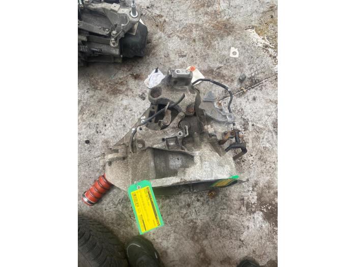 Used Gearbox Peugeot 308 (L3/L8/LB/LH/LP) 1.2 12V e-THP PureTech 130 Price € 326,70 Inclusive VAT offered by Autosloperij de Turk
