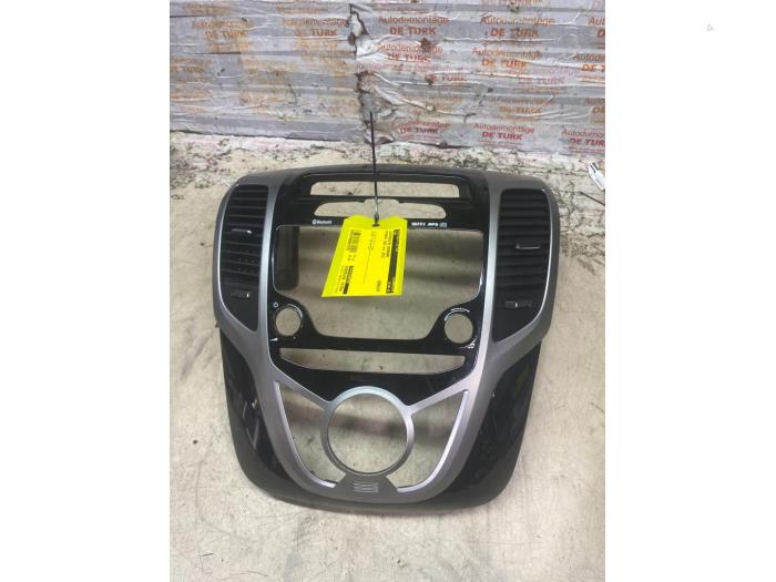 Begagnade Luftmunstycke, instrumentbräda Hyundai iX20 (JC) 1.4i 16V Pris € 24,20 Inklusive moms erbjuds av Autosloperij de Turk