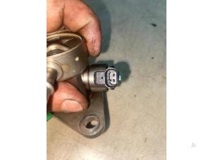 Högtryckspump från en Peugeot 308 (L3/L8/LB/LH/LP) 1.2 12V e-THP PureTech 130 2016