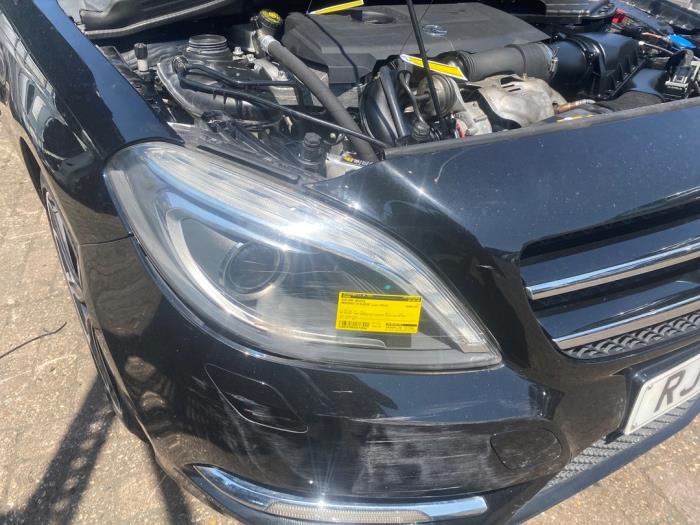 Używane Reflektor prawy Mercedes B (W246/W242) 1.6 B-200 BlueEFFICIENCY Turbo 16V Cena € 302,50 Z VAT oferowane przez Autosloperij de Turk