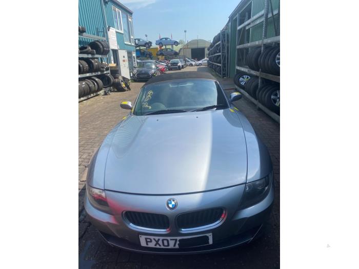 Używane Maska BMW Z4 Roadster (E85) 2.0 16V Cena € 605,00 Z VAT oferowane przez Autosloperij de Turk