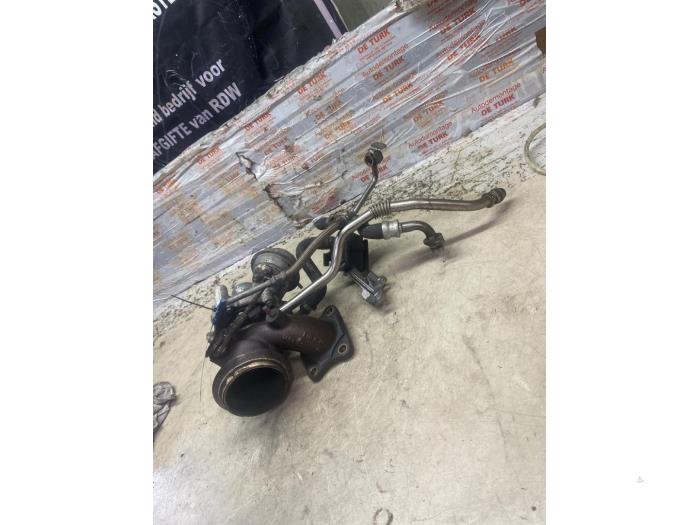 Usagé Turbo Opel Crossland (X) 1.2 Turbo 12V Prix € 169,40 Prix TTC proposé par Autosloperij de Turk