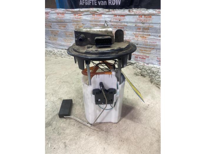 Usagé Pompe essence Opel Crossland (X) 1.2 Turbo 12V Prix € 72,60 Prix TTC proposé par Autosloperij de Turk