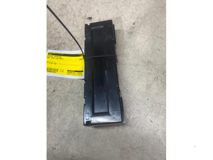 Begagnade Innerdisplay Seat Leon (KLB) 1.5 TSI 16V Pris € 18,15 Inklusive moms erbjuds av Autosloperij de Turk
