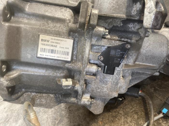 Getriebe van een MINI Mini (F55) 1.2 12V One First 2016