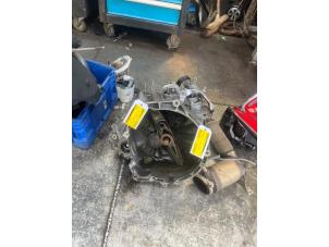 Getriebe van een MINI Mini (F55) 1.2 12V One First 2016