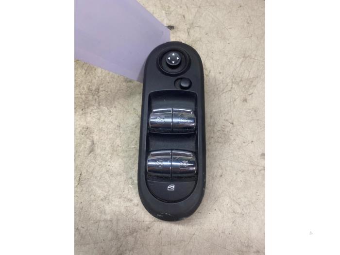 Usados Interruptor de ventanilla eléctrica Mini Mini (F55) 1.2 12V One First Precio € 36,30 IVA incluido ofrecido por Autosloperij de Turk