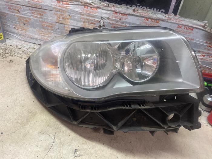 Używane Reflektor prawy BMW 1 serie (E87/87N) 116i 1.6 16V Cena € 60,50 Z VAT oferowane przez Autosloperij de Turk