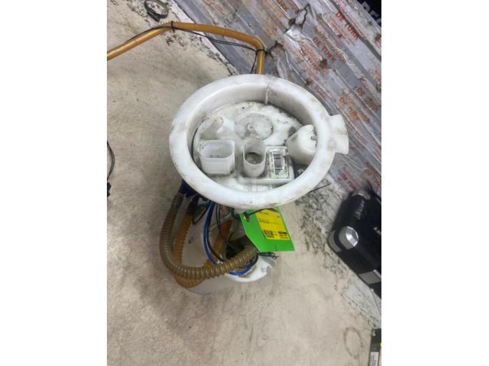 Gebrauchte Benzinpumpe BMW 1 serie (F21) 114i 1.6 16V Preis € 60,50 Mit Mehrwertsteuer angeboten von Autosloperij de Turk