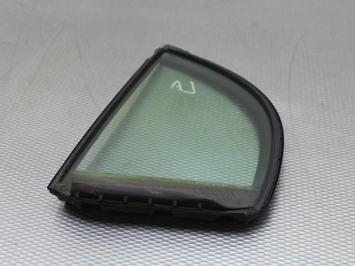 Usados Ventanilla triangular izquierda detrás Honda Civic (FA/FD) 1.3 Hybrid Precio € 8,00 Norma de margen ofrecido por Gebr Opdam B.V.