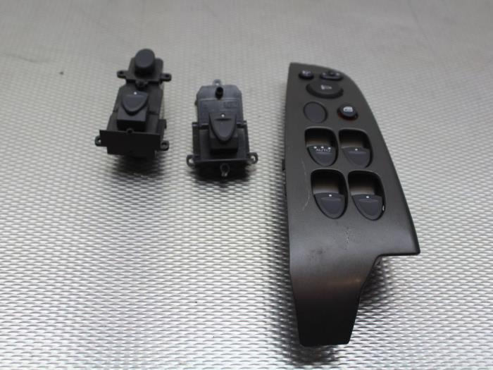 Multi-functional window switch from a Honda Civic (FA/FD) 1.3 Hybrid 2007