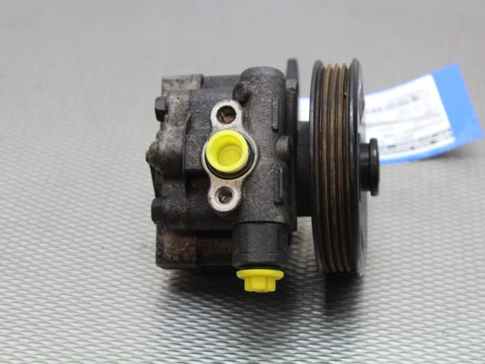 Usagé Pompe de direction Chevrolet Spark 1.0 16V Bifuel Prix € 30,00 Règlement à la marge proposé par Gebr Opdam B.V.