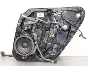 Usagé Mécanique vitre 4portes arrière droite Volvo V40 (MV) 1.6 T3 GTDi 16V Prix € 50,00 Règlement à la marge proposé par Gebr Opdam B.V.