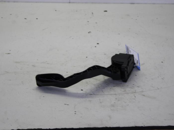 Throttle pedal position sensor from a Peugeot 206+ (2L/M) 1.4 XS 2010