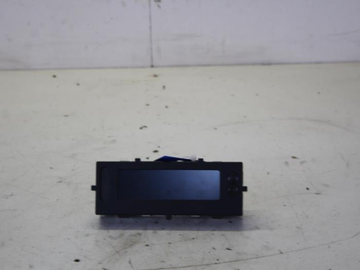 Begagnade Innerdisplay Renault Clio III (BR/CR) 1.2 16V 75 Pris € 34,00 Marginaltabell erbjuds av Gebr Opdam B.V.