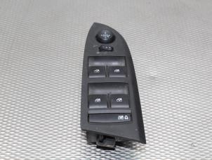 Usados Interruptor combinado de ventanillas Opel Ampera-e 1.4 16V Precio de solicitud ofrecido por Gebr Opdam B.V.
