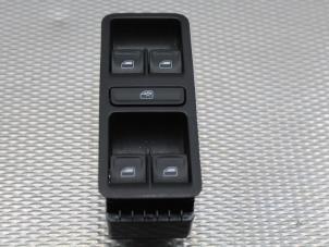 Usados Interruptor combinado de ventanillas Volkswagen Polo V (6R) 1.2 TSI 16V BlueMotion Technology Precio € 40,00 Norma de margen ofrecido por Gebr Opdam B.V.