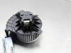 Heating and ventilation fan motor from a Mercedes-Benz Citan (415.6) 1.5 109 CDI 2016