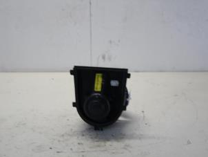 Używane Silnik wentylatora nagrzewnicy Skoda Octavia Combi (1U5) 2.0 Cena € 30,00 Procedura marży oferowane przez Gebr Opdam B.V.
