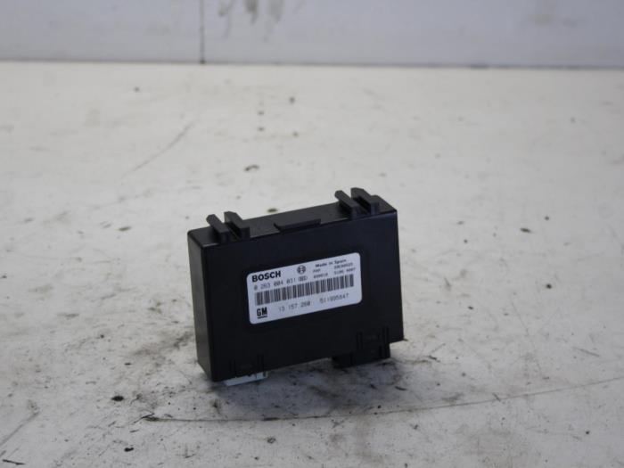 Begagnade PDC-modul Opel Signum (F48) 2.2 DGI 16V Pris € 42,00 Marginaltabell erbjuds av Gebr Opdam B.V.