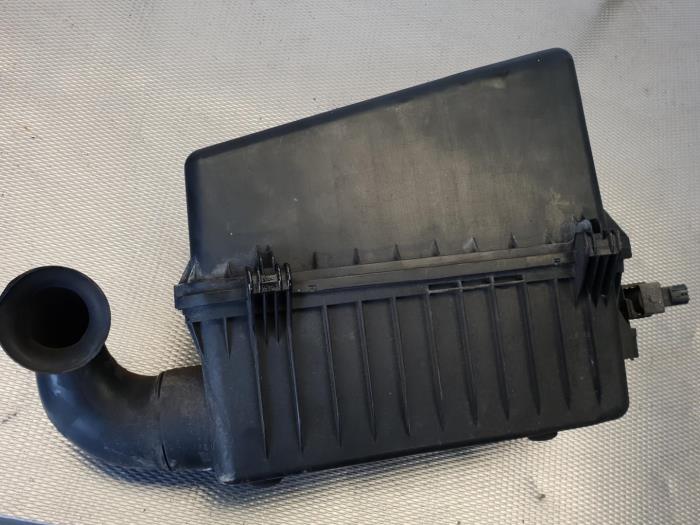 Gebrauchte Luftfiltergehäuse Toyota RAV4 (A2) 1.8 16V VVT-i 4x2 Preis auf Anfrage angeboten von Gebr Opdam B.V.