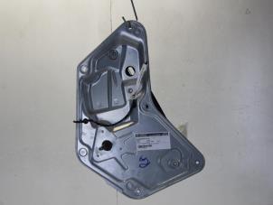 Usagé Mécanique vitre 4portes arrière droite Skoda Yeti Prix sur demande proposé par Gebr Opdam B.V.