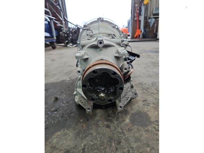 Getriebe van een Jaguar XF (X260) 2.0d 180 16V 2016