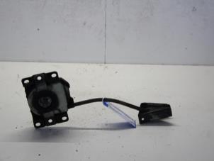 Used Spare wheel lift mechanism Toyota Corolla Verso (R10/11) 2.2 D-4D 16V Cat Clean Power Price on request offered by Gebr Opdam B.V.
