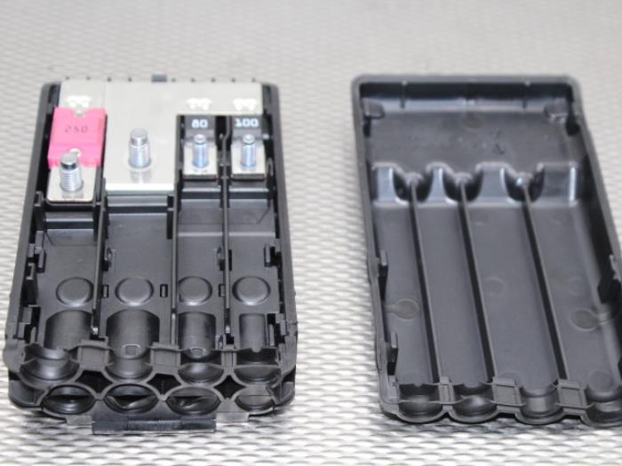 Fuse box BMW 2 serie Active Tourer 218i 1.5 TwinPower Turbo 12V - 932102302