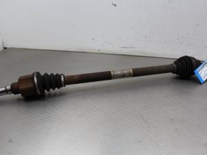 Used Front drive shaft, right Peugeot 1007 (KM) 1.4 Price € 40,00 Margin scheme offered by Gebr Opdam B.V.