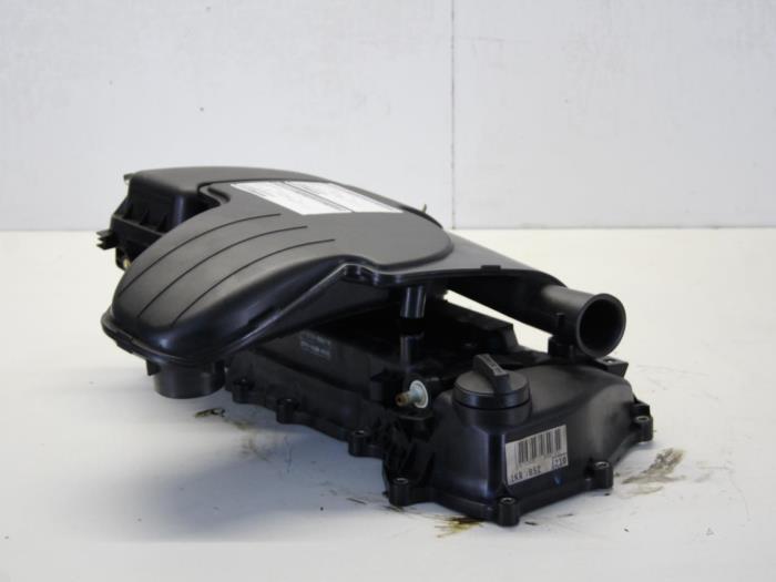 Begagnade Luftfilterhus Toyota Yaris Pris € 42,00 Marginaltabell erbjuds av Gebr Opdam B.V.