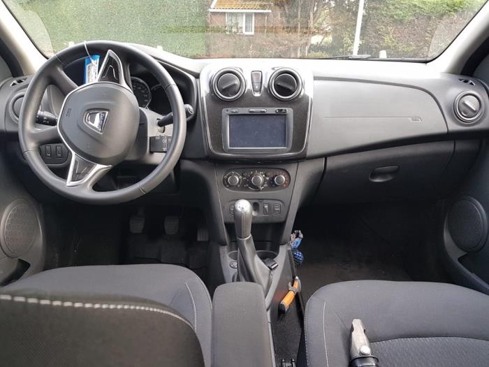 Juego y módulo de airbag de un Dacia Logan MCV II/Sandero Wagon (7S) 0.9 TCE 12V LPG 2017