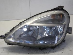 Used Headlight, left Mercedes A (W168) 1.4 A-140 Price € 40,00 Margin scheme offered by Gebr Opdam B.V.