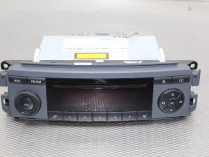 Used CD player Smart Forfour (454) 1.1 12V Price € 50,00 Margin scheme offered by Gebr Opdam B.V.