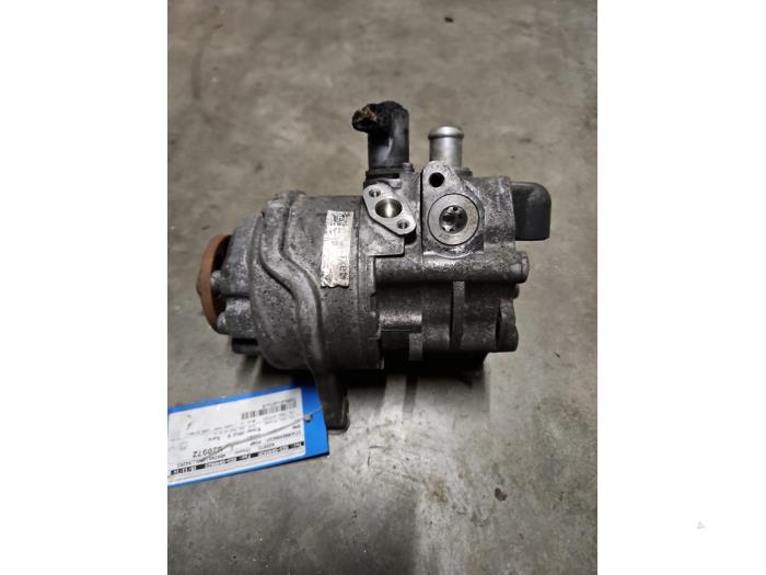 Usados Power steering pump BMW X5 (E70) M50d 3.0 24V Precio € 275,00 Norma de margen ofrecido por Gebr Opdam B.V.