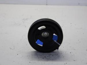 Used Crankshaft pulley Peugeot 207 Price on request offered by Gebr Opdam B.V.