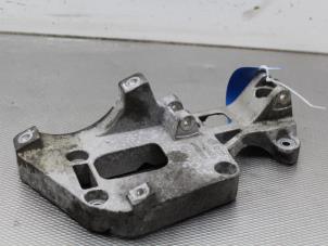 Used Air conditioning bracket Seat Leon (1P1) 1.6 Price on request offered by Gebr Opdam B.V.