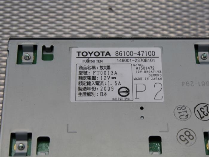 Radio amplifier from a Toyota Prius (ZVW3) 1.8 16V 2009