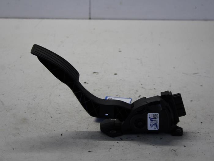 Begagnade Gaspedalsensor Suzuki Splash 1.2 VVT 16V Pris på förfrågan erbjuds av Gebr Opdam B.V.