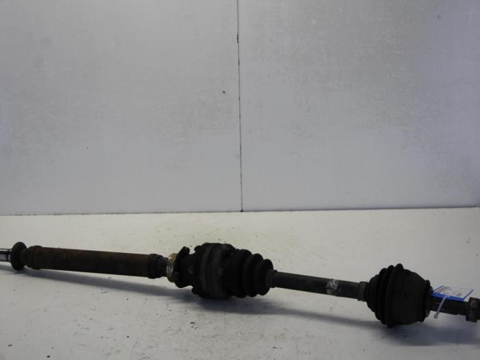 Gebrauchte Antriebswelle rechts vorne Alfa Romeo 147 (937) 1.6 HP Twin Spark 16V Preis € 26,00 Margenregelung angeboten von Gebr Opdam B.V.