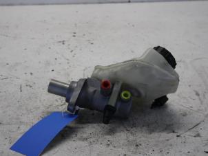 Used Master cylinder Volvo S80 (AR/AS) 3.2 24V Price on request offered by Gebr Opdam B.V.