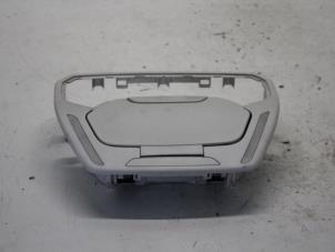 Usagé Compartiment de rangement plafond Ford Focus 3 Wagon 1.6 TDCi ECOnetic Prix sur demande proposé par Gebr Opdam B.V.