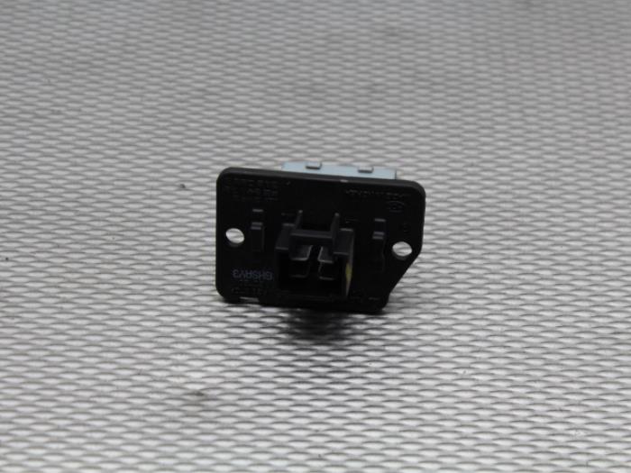 Heater resistor from a Hyundai iX20 (JC) 1.4 CRDi 16V 2011