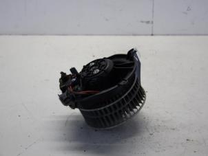 Usados Motor de ventilador de calefactor Mercedes E (W211) 2.6 E-240 V6 18V Precio € 50,00 Norma de margen ofrecido por Gebr Opdam B.V.