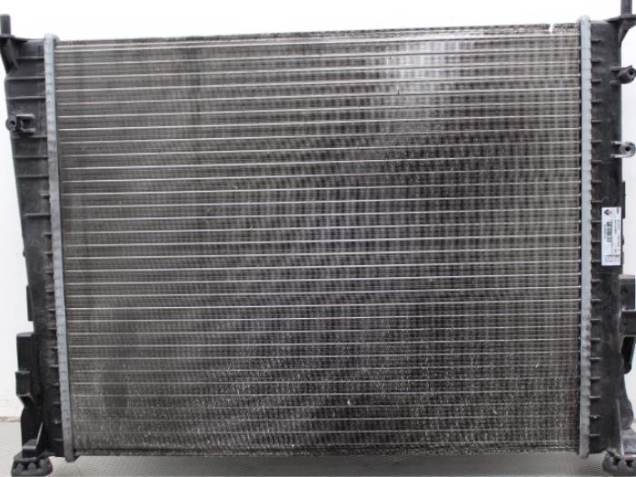 Used Radiator Renault Twingo II (CN) 1.2 16V Price € 51,00 Margin scheme offered by Gebr Opdam B.V.