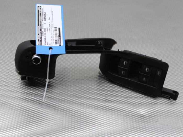 Usados Interruptor combinado de ventanillas Audi A8 (D3) 3.0 TDI V6 24V Quattro Precio de solicitud ofrecido por Gebr Opdam B.V.